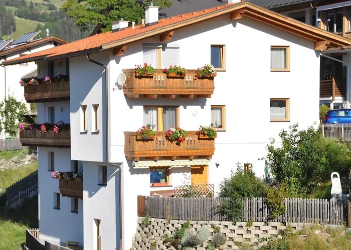 Haus Notburga בית הארחה סרפהאוס